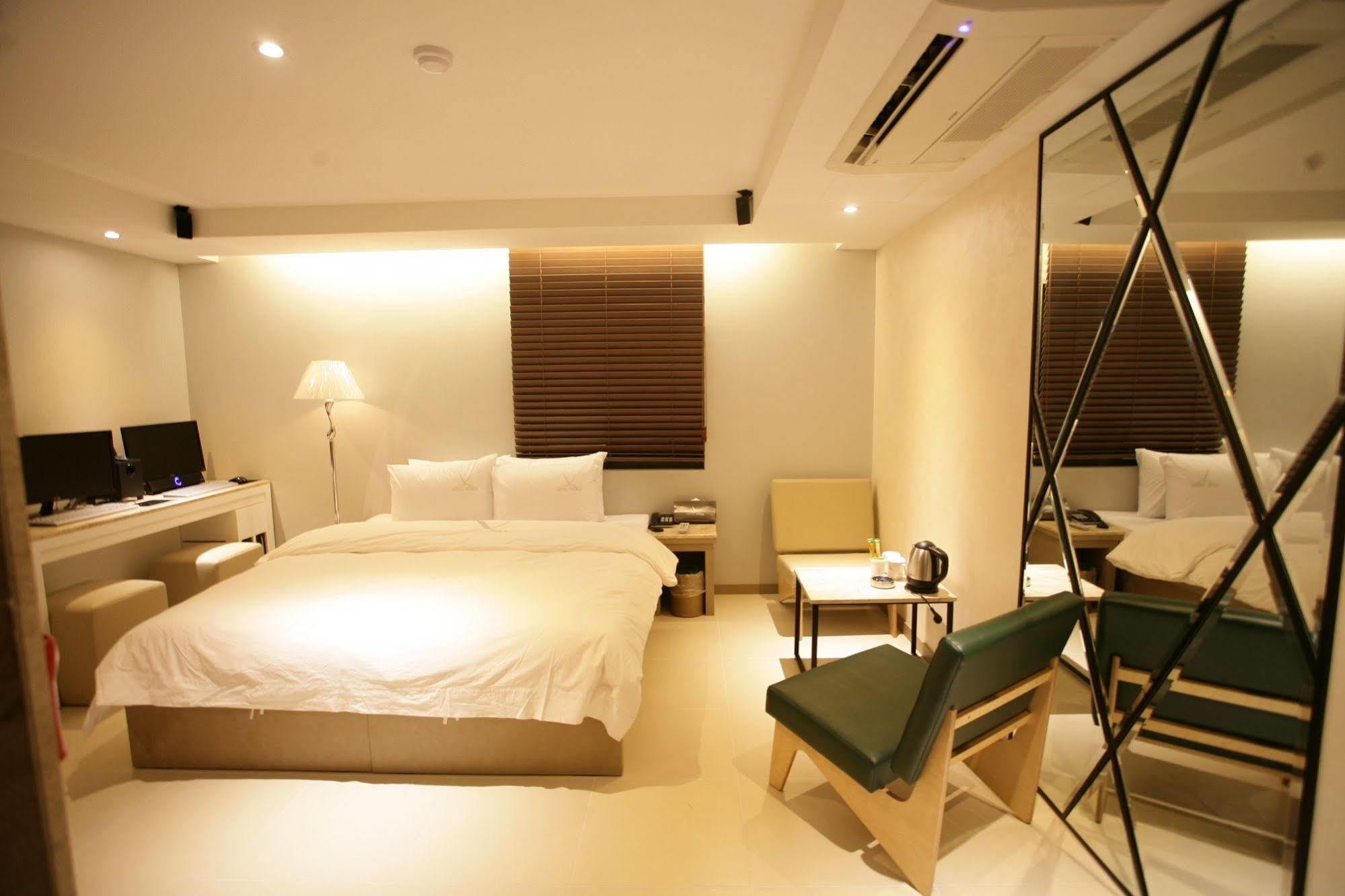 Hotel Voll 首爾 外观 照片